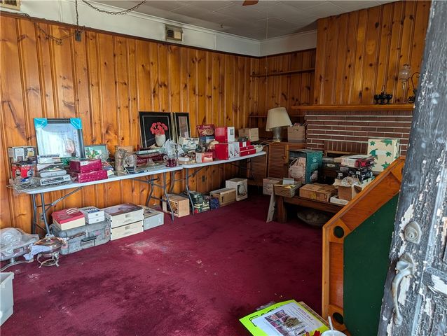 216 Wayne St, Roscoe, PA 15477