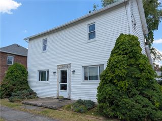 216 Wayne St, Roscoe, PA 15477