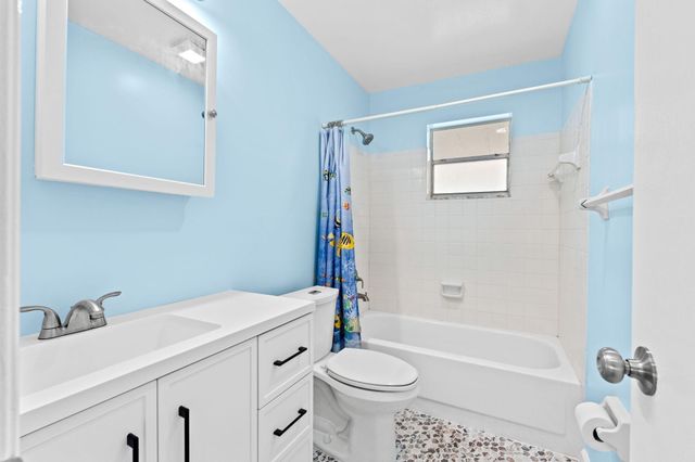 8675 SE Keathley, Hobe Sound, FL 33455