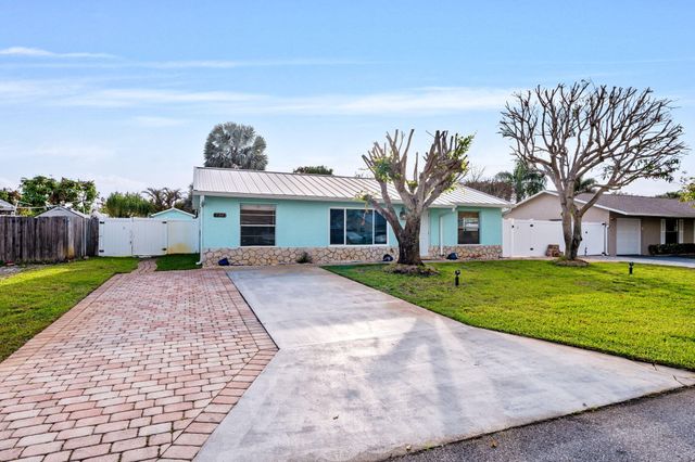 8675 SE Keathley, Hobe Sound, FL 33455