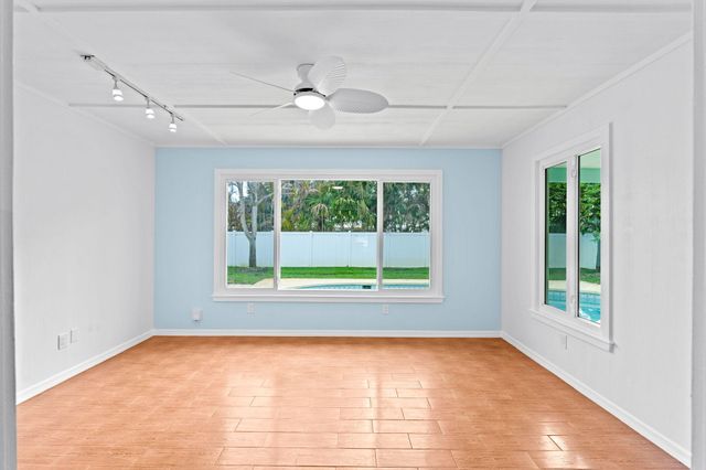 8675 SE Keathley, Hobe Sound, FL 33455