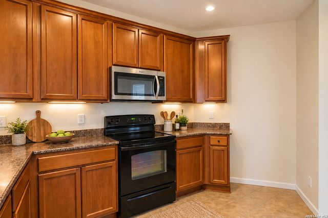 8011 Jalane Park, San Antonio, TX 78255