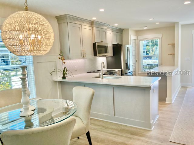 39 Old Stoney Ln, Hilton Head Island, SC 29926