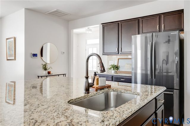 16820 Thornapple Run, Moseley, VA 23120