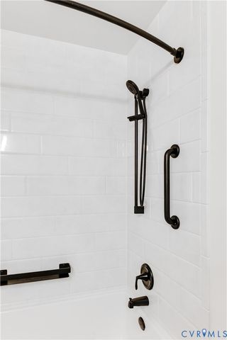 16820 Thornapple Run, Moseley, VA 23120