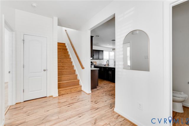 16820 Thornapple Run, Moseley, VA 23120