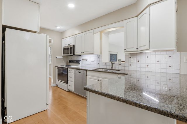 5711 Elderberry Road, Noblesville, IN 46062