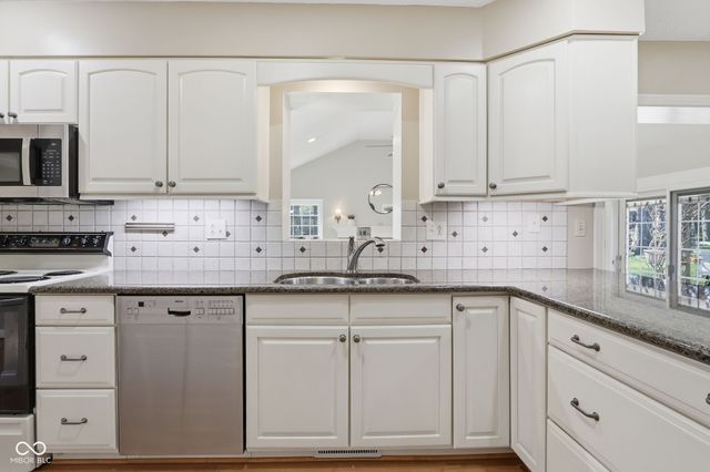 5711 Elderberry Road, Noblesville, IN 46062