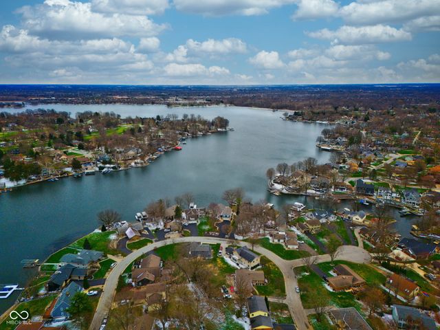 5711 Elderberry Road, Noblesville, IN 46062