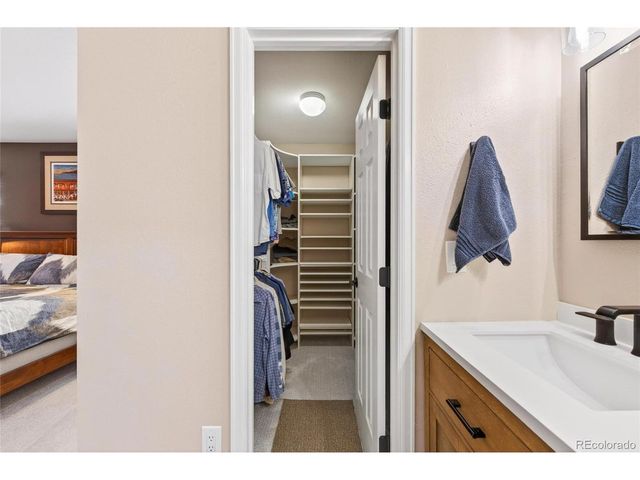 2827 S Xanadu Way, Aurora, CO 80014