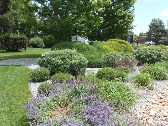 2827 S Xanadu Way, Aurora, CO 80014