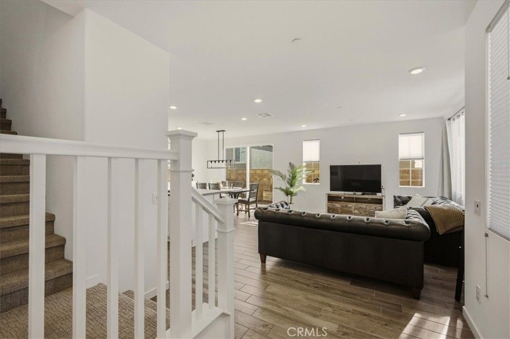 Image 12 of property listing at 16281 Castello 1, Fontana, CA 92336