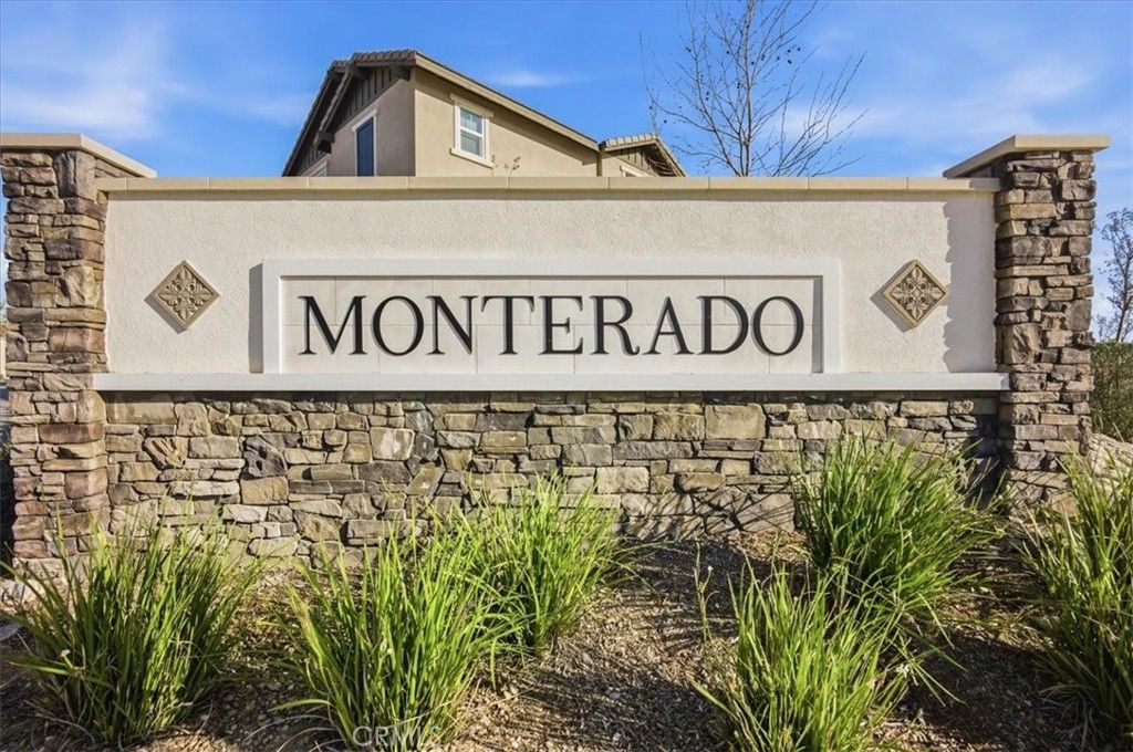 Image 9 of property listing at 16281 Castello 1, Fontana, CA 92336