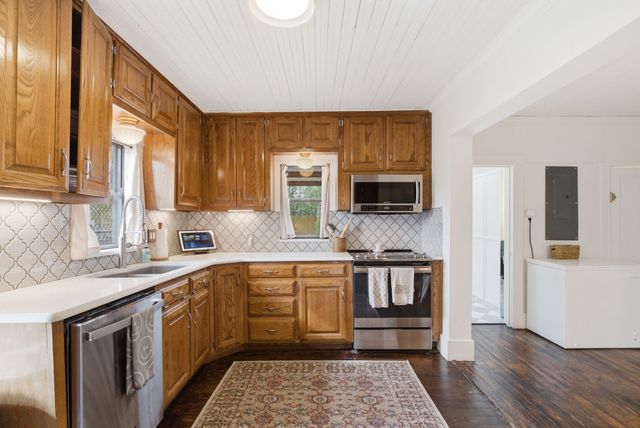 909 3rd Street, Graham, TX 76450