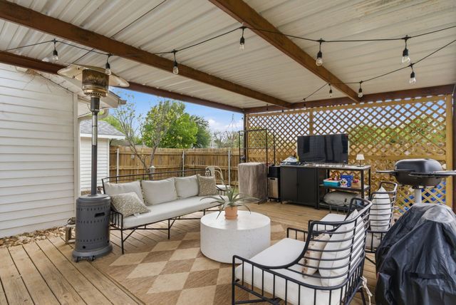 909 3rd Street, Graham, TX 76450