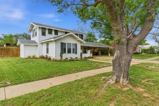 909 3rd Street, Graham, TX 76450