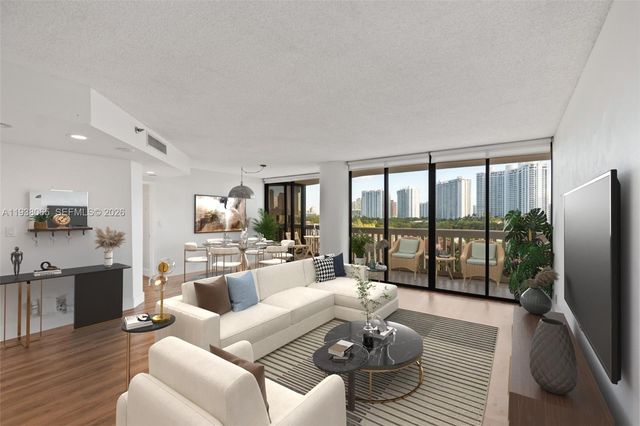 1000 W Island Blvd 807, Aventura, FL 33160