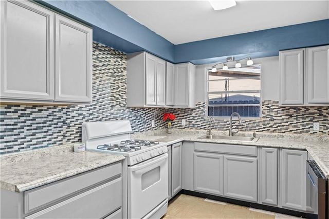 4926 Gabriel Dr, Corpus Christi, TX 78415