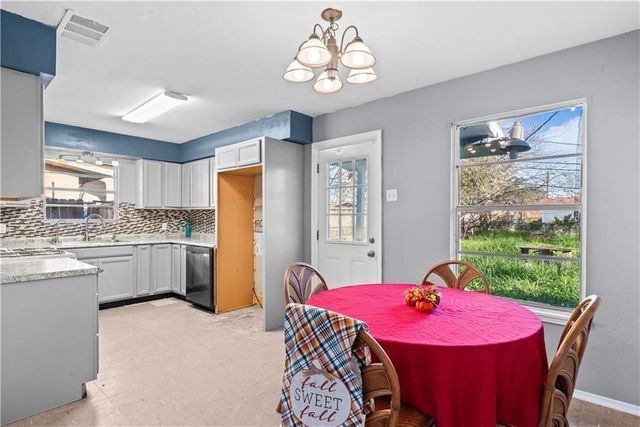 4926 Gabriel Dr, Corpus Christi, TX 78415