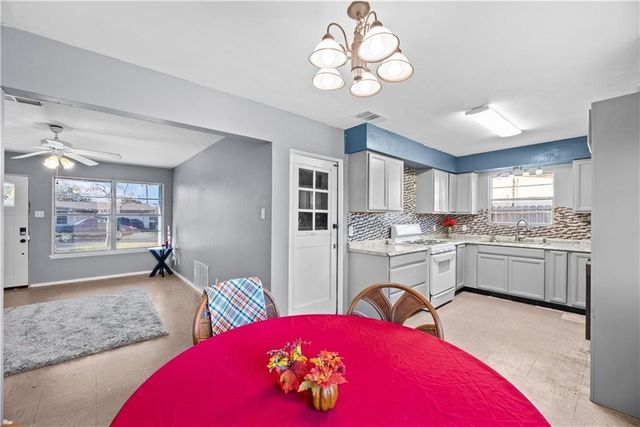 4926 Gabriel Dr, Corpus Christi, TX 78415