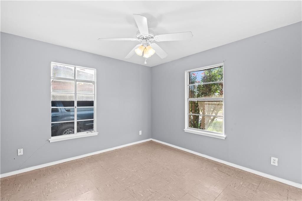 4926 Gabriel Dr, Corpus Christi, TX 78415 — photo 3