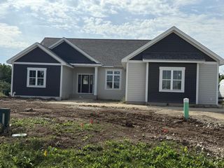 9744 N Migratory COURT, Mequon, WI 53092