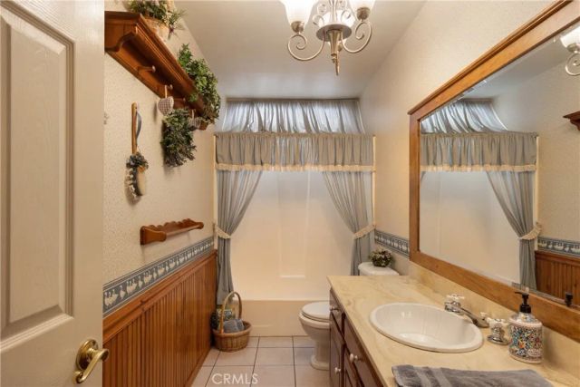 1002 E Leadora, Glendora, CA 91741