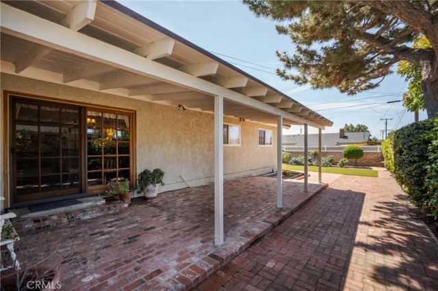 1002 E Leadora, Glendora, CA 91741
