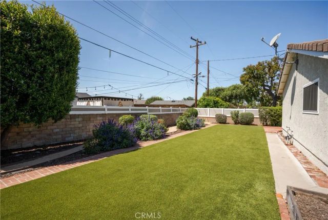 1002 E Leadora, Glendora, CA 91741