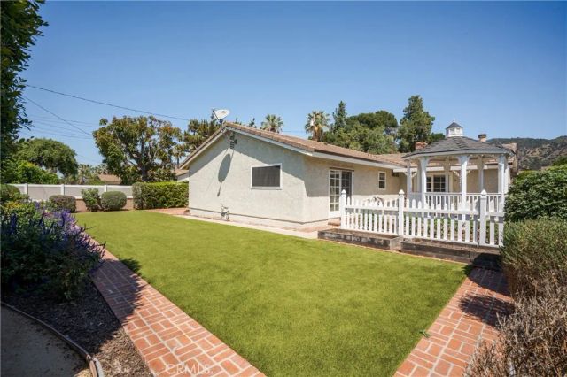 1002 E Leadora, Glendora, CA 91741