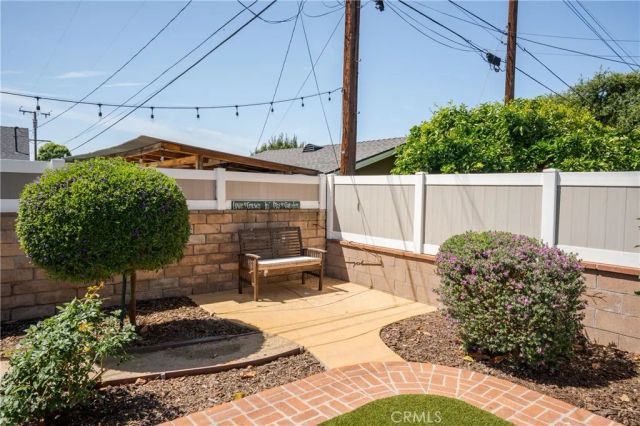 1002 E Leadora, Glendora, CA 91741