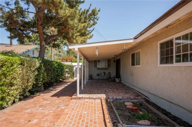 1002 E Leadora, Glendora, CA 91741