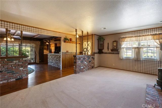 1002 E Leadora, Glendora, CA 91741