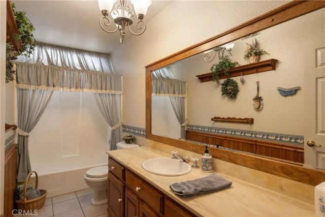 1002 E Leadora, Glendora, CA 91741