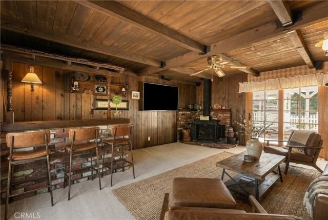 1002 E Leadora, Glendora, CA 91741
