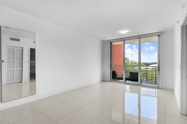 7661 NW 107th Ave 409, Doral, FL 33178