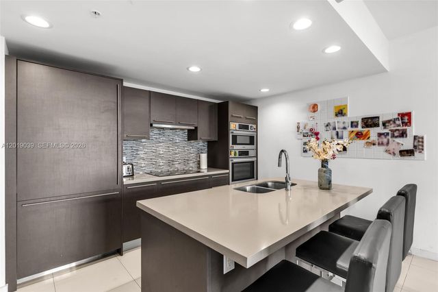 7661 NW 107th Ave 409, Doral, FL 33178