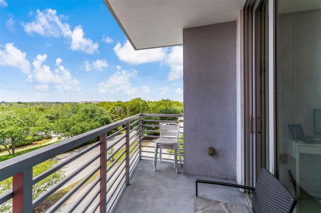 7661 NW 107th Ave 409, Doral, FL 33178