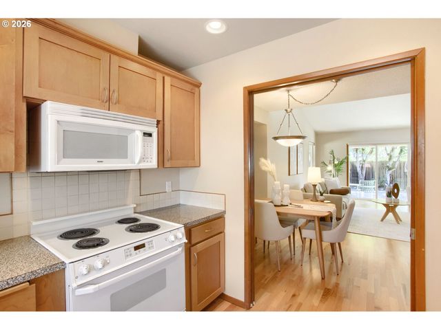 16700 Sw MATADOR Ln, Portland, OR 97224
