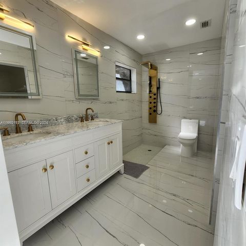 9088 SW 22nd St E, Boca Raton, FL 33428