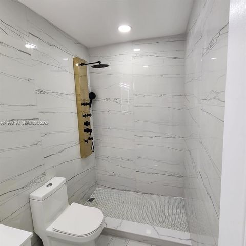 9088 SW 22nd St E, Boca Raton, FL 33428