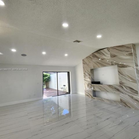 9088 SW 22nd St E, Boca Raton, FL 33428