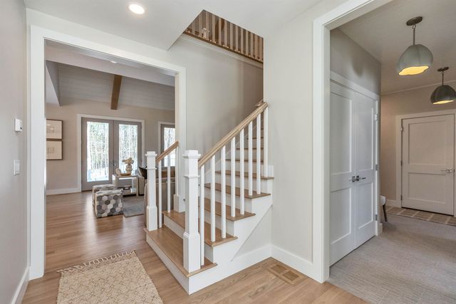 14 Overlook Circle, Auburn, NH 03032