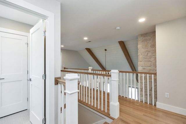 14 Overlook Circle, Auburn, NH 03032