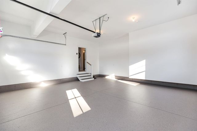 14 Overlook Circle, Auburn, NH 03032