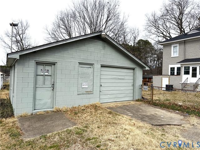 3620 Hamilton Ave, Hopewell, VA 23860