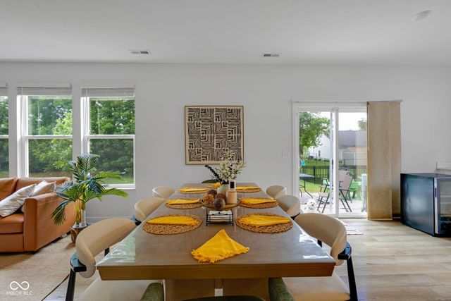 19490 Honeylocust Glen, Noblesville, IN 46062
