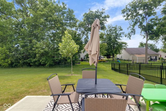 19490 Honeylocust Glen, Noblesville, IN 46062