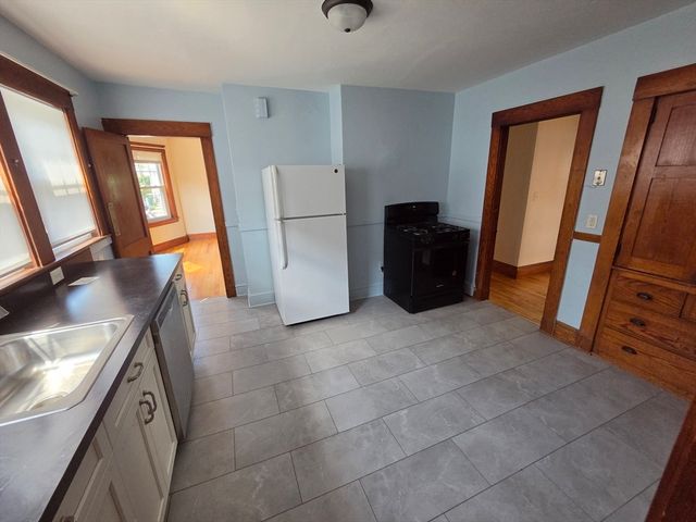 6 Day Street 6, Norwood, MA 02062