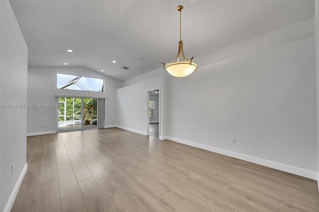 5382 NW 120th Ave, Coral Springs, FL 33076